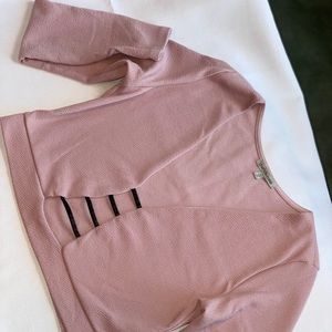 Women’s Crop Top with Cutout